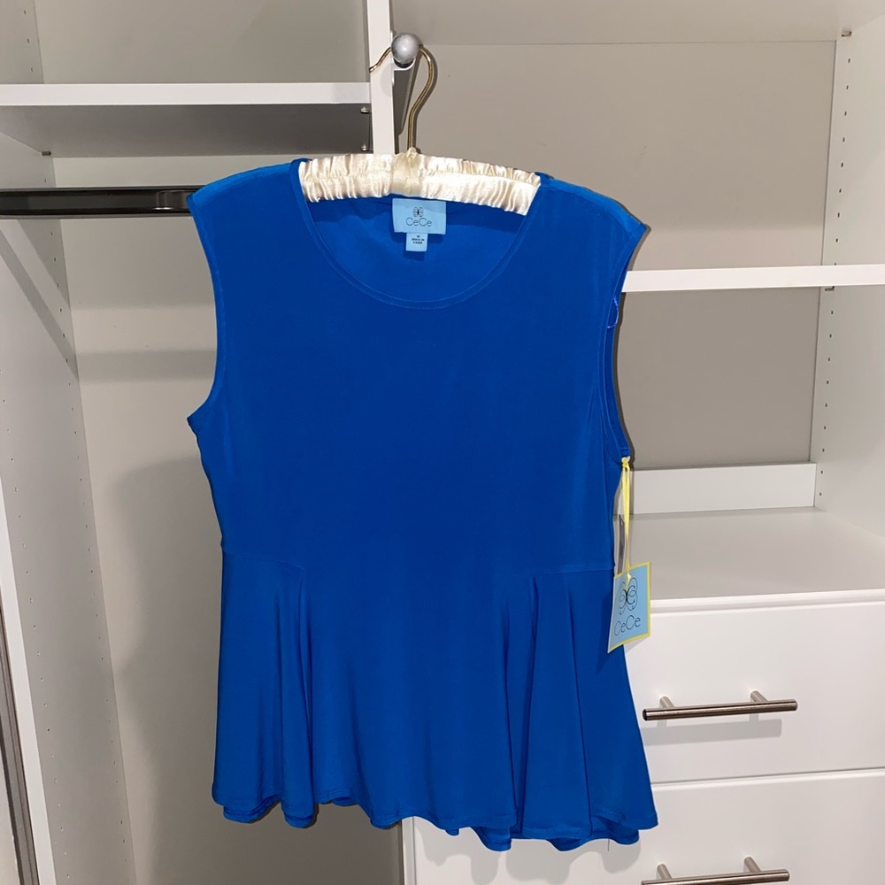CeCe Peplum Top 💙